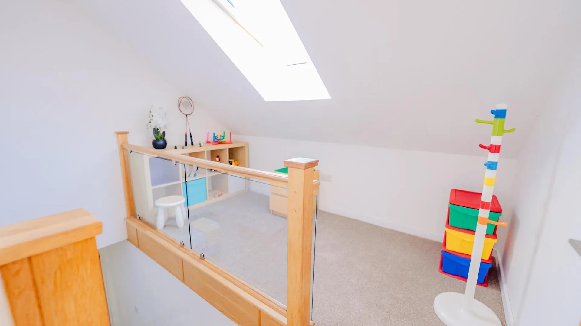 Spacious 7 Bedroom 5 Bathroom Mansion With Parking 카디프 0*,  영국