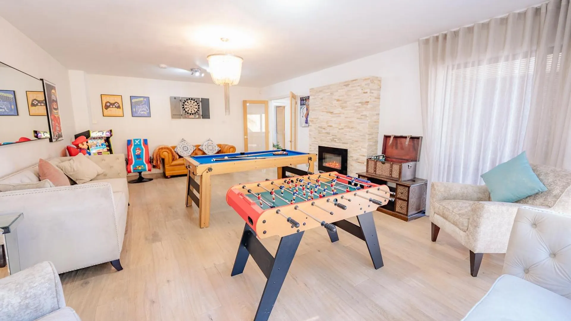 펜션 Spacious 7 Bedroom 5 Bathroom Mansion With Parking 카디프
