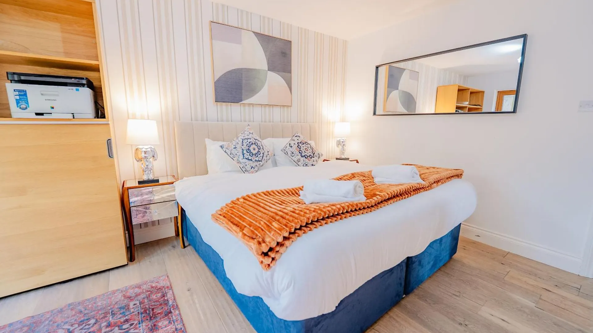 Σπίτι διακοπών Spacious 7 Bedroom 5 Bathroom Mansion With Parking Κάρντιφ