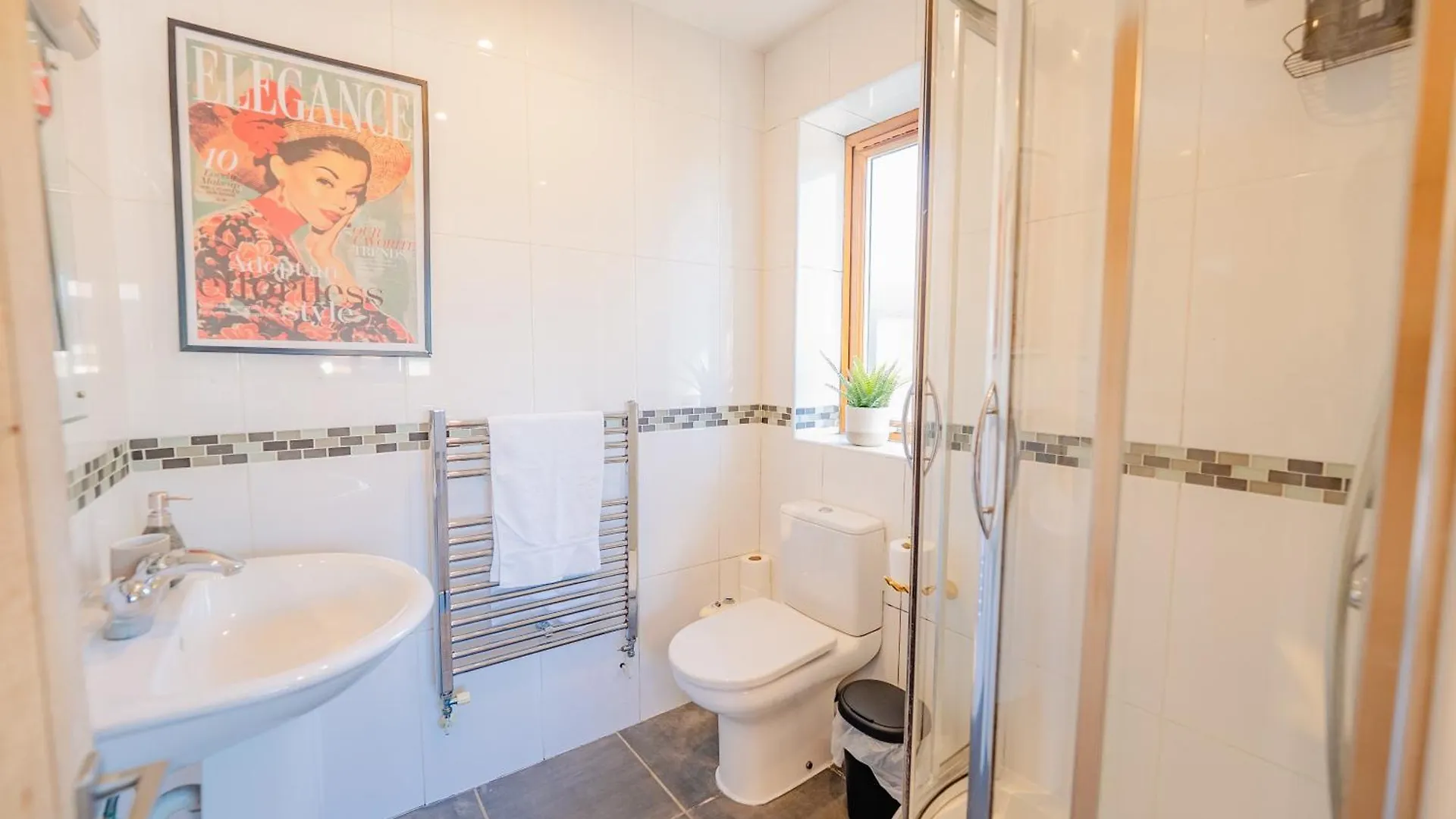 Σπίτι διακοπών Spacious 7 Bedroom 5 Bathroom Mansion With Parking Κάρντιφ
